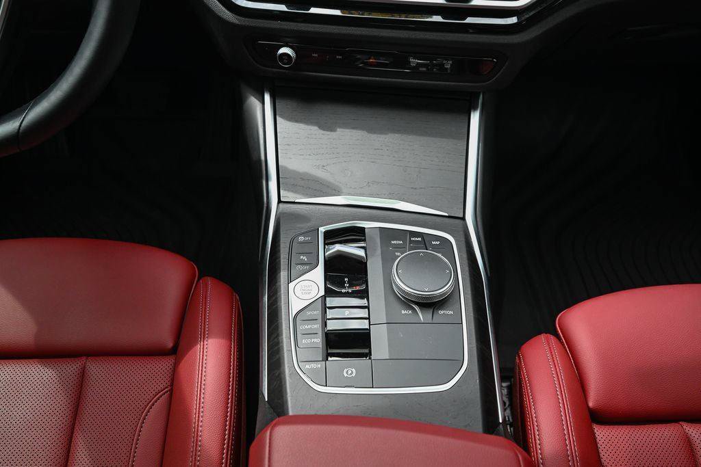 Used 2023 BMW 330i xDrive Sedan w/ Premium Package AWD/4WD image 34