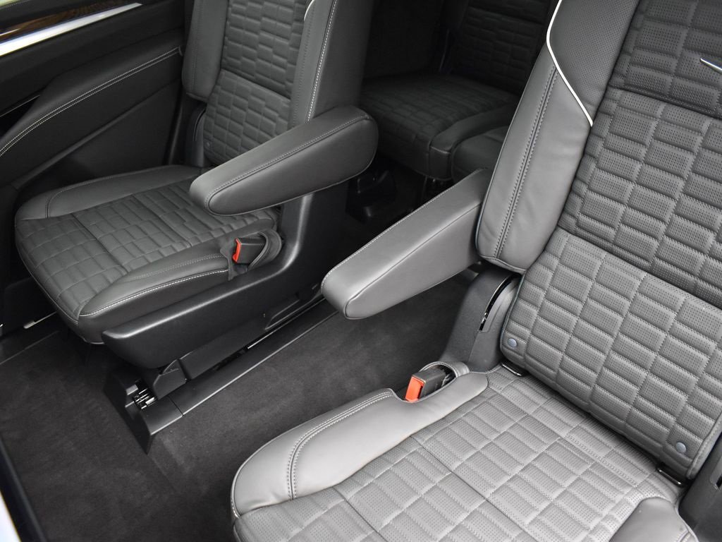 Certified 2025 Cadillac Escalade Sport Platinum w/ LPO, Floor Liner Package image 32