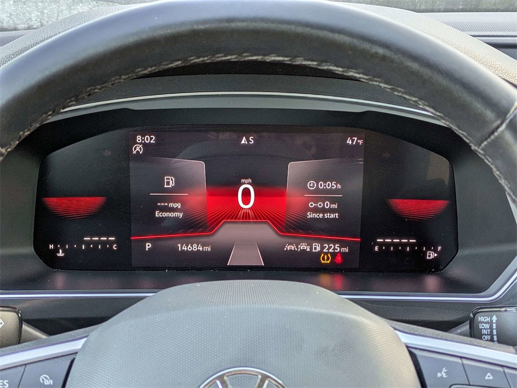 Used 2024 Volkswagen Tiguan Wolfsburg Edition image 31