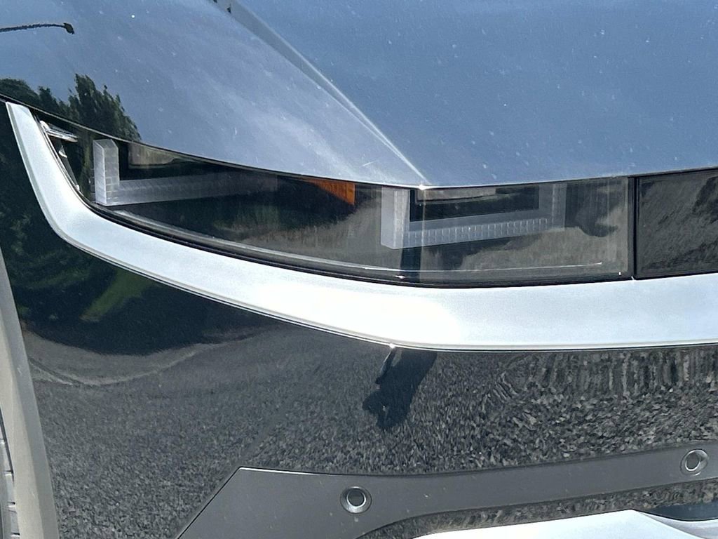 New 2025 Hyundai Ioniq 5 SEL RWD image 9