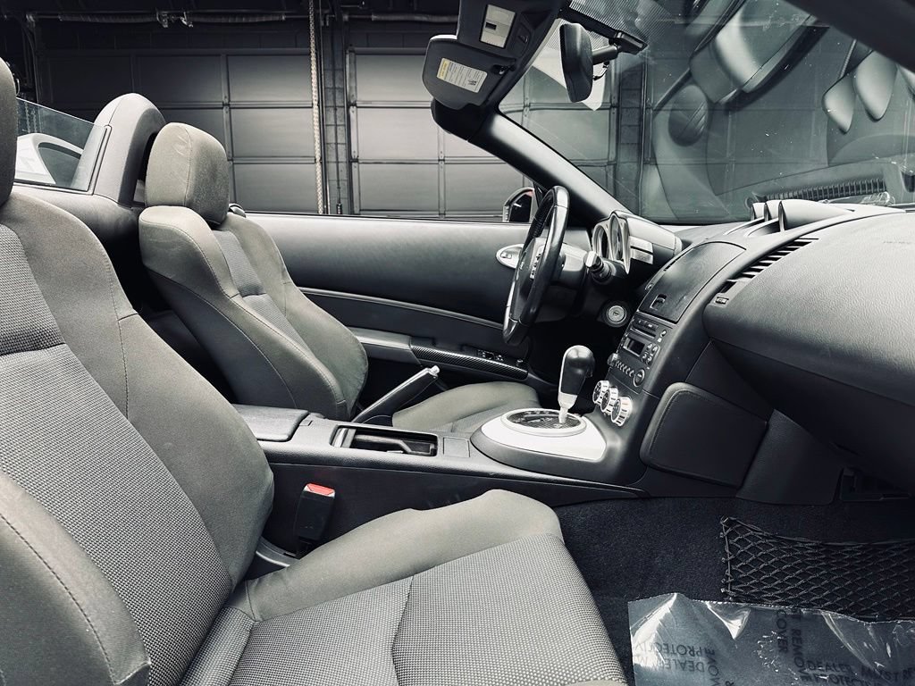 Used 2007 Nissan 350Z Enthusiast RWD image 21
