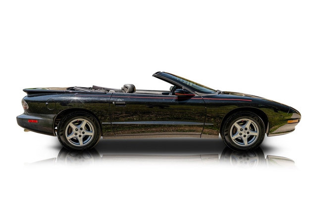Used 1995 Pontiac Firebird Formula RWD image 2