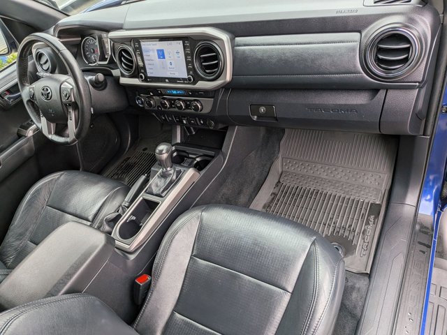 Used 2022 Toyota Tacoma Limited image 27