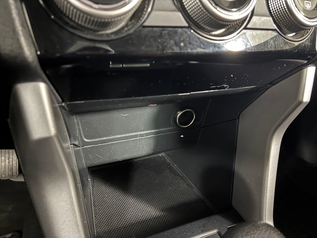 Used 2016 Subaru Forester 2.5i Touring w/ Eyesight & Navigation System image 16