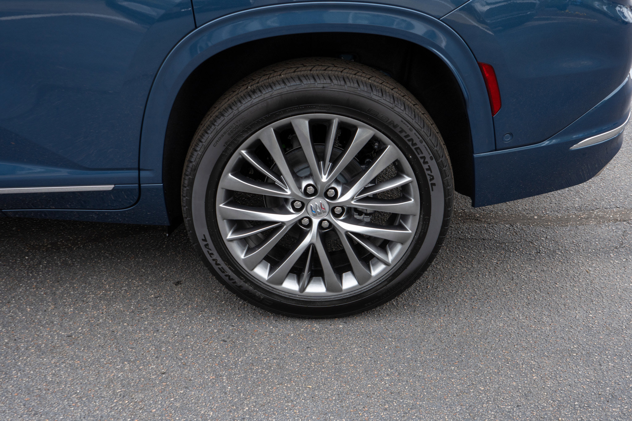 New 2026 Buick Enclave Avenir image 9