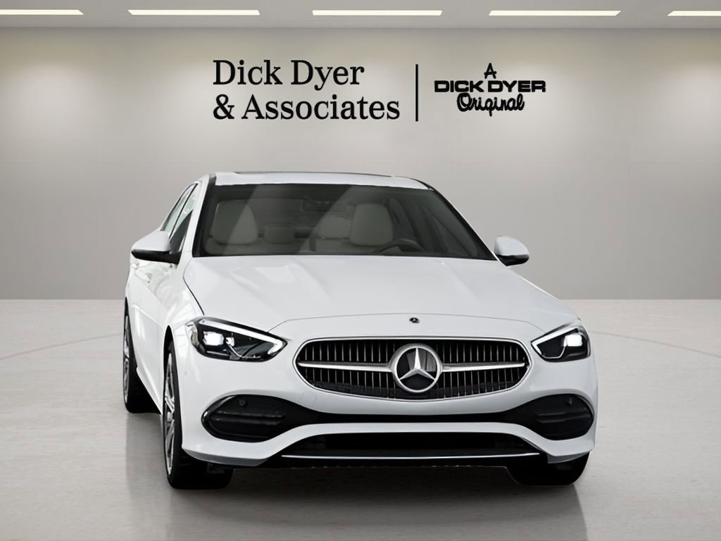 Used 2025 Mercedes-Benz C 300 Sedan image 34