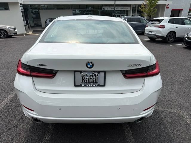 Used 2025 BMW 330i xDrive Sedan AWD/4WD image 7