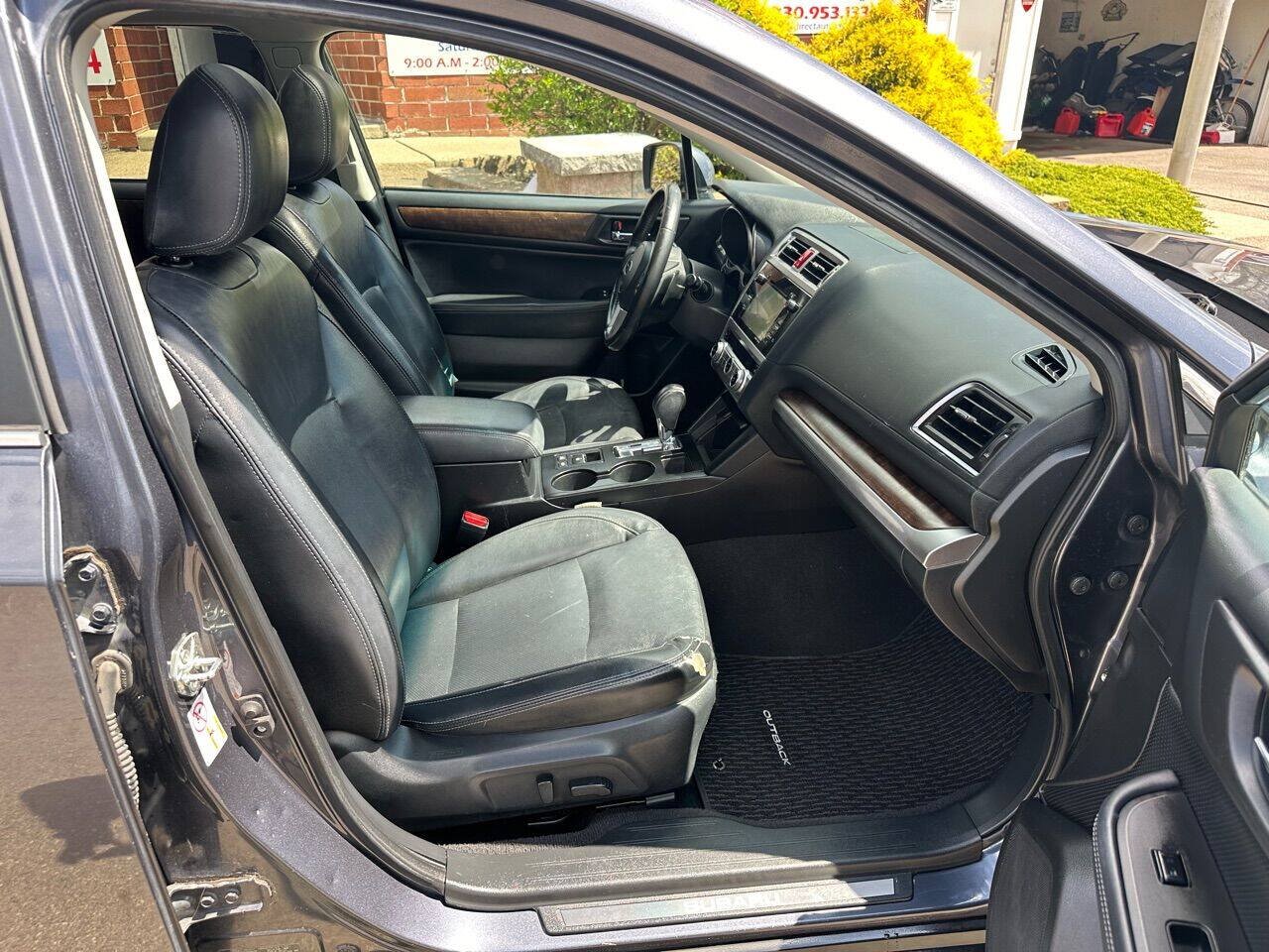Used 2015 Subaru Outback 2.5i Limited AWD/4WD image 25