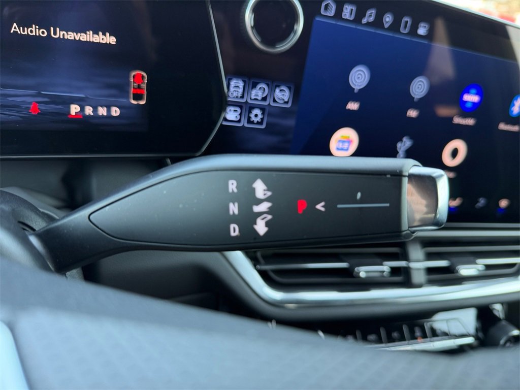 Used 2025 Chevrolet Equinox EV LT image 20