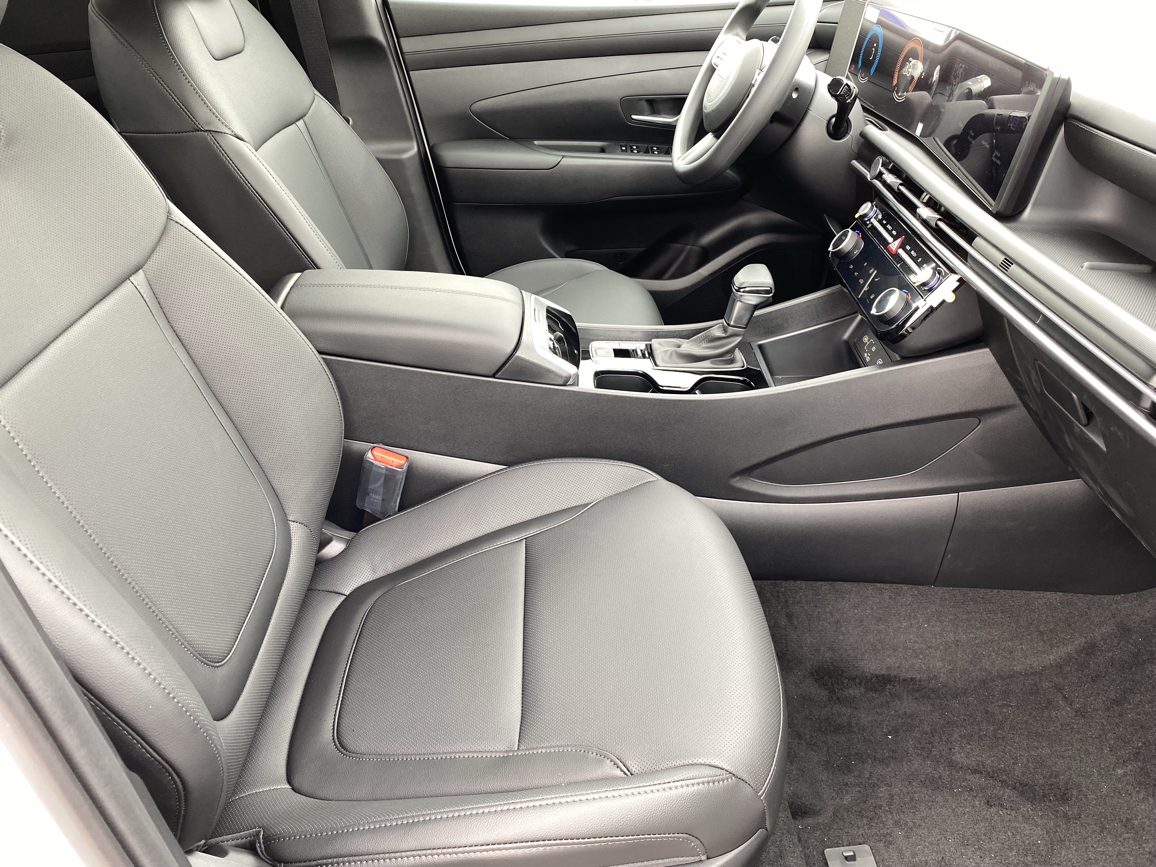 New 2026 Hyundai Santa Cruz SEL FWD image 11