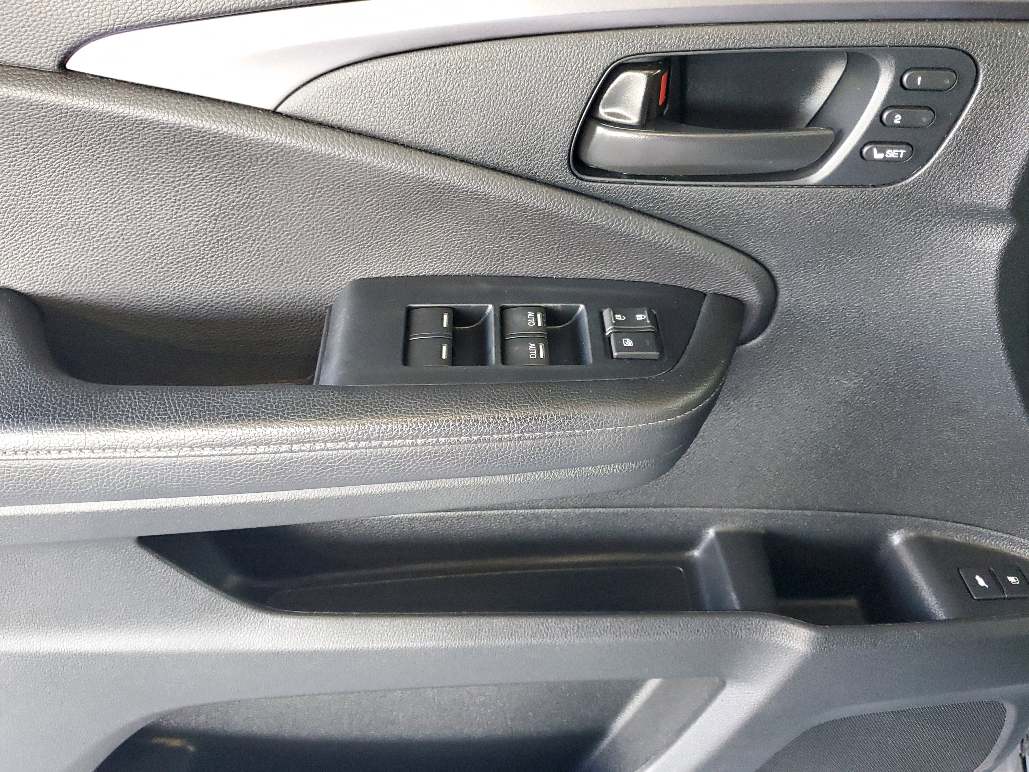 Used 2023 Honda Passport EX-L image 14