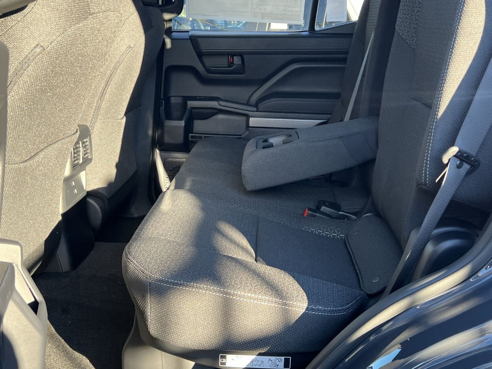 New 2026 Toyota 4Runner SR5 AWD/4WD image 16