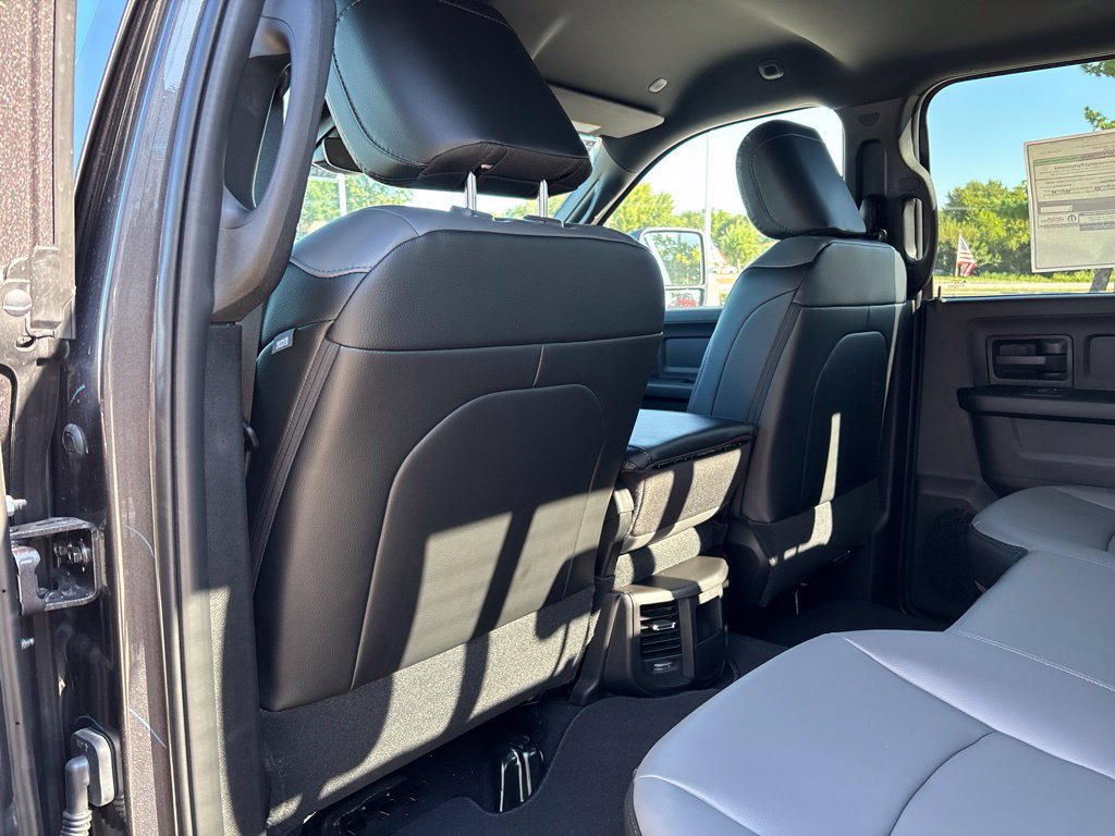 New 2027 RAM 3500 Tradesman AWD/4WD image 17