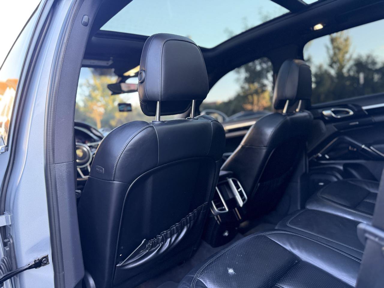 Used 2016 Porsche Cayenne S AWD/4WD image 49