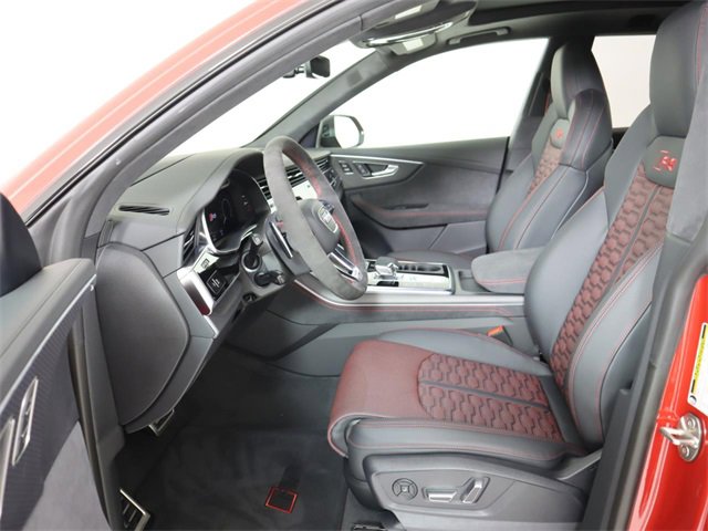 New 2025 Audi RS Q8 performance image 12