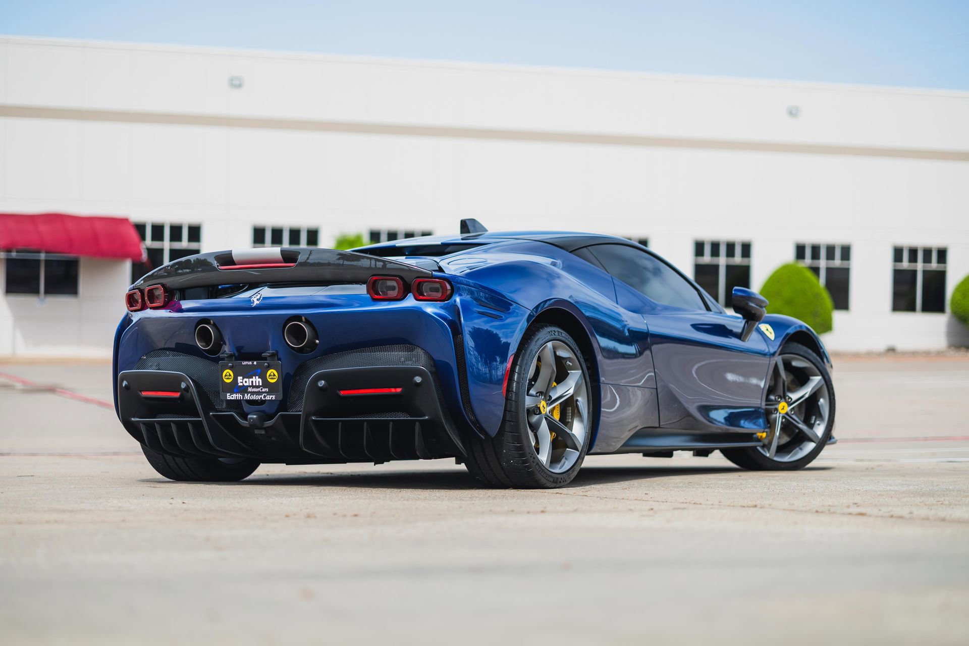 Used 2022 Ferrari SF90 Stradale image 11