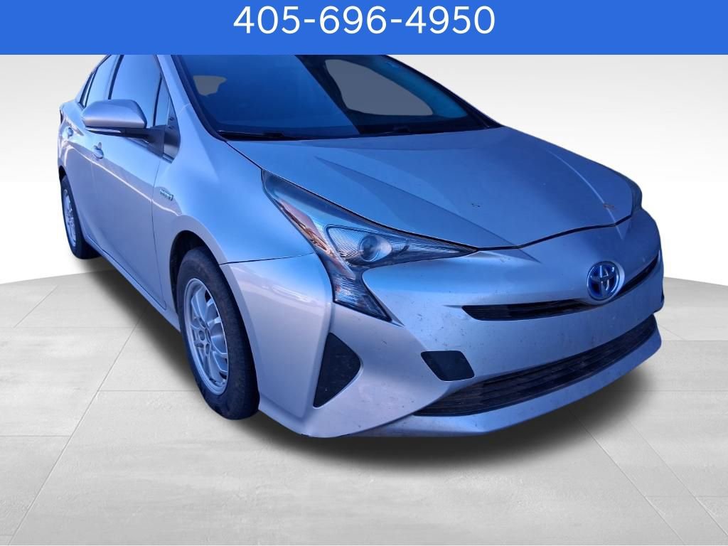 Used 2016 Toyota Prius Two image 2