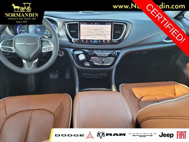 Certified 2024 Chrysler Pacifica Pinnacle FWD image 6