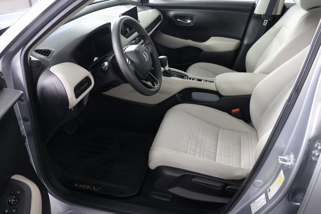 Used 2023 Honda HR-V LX image 17