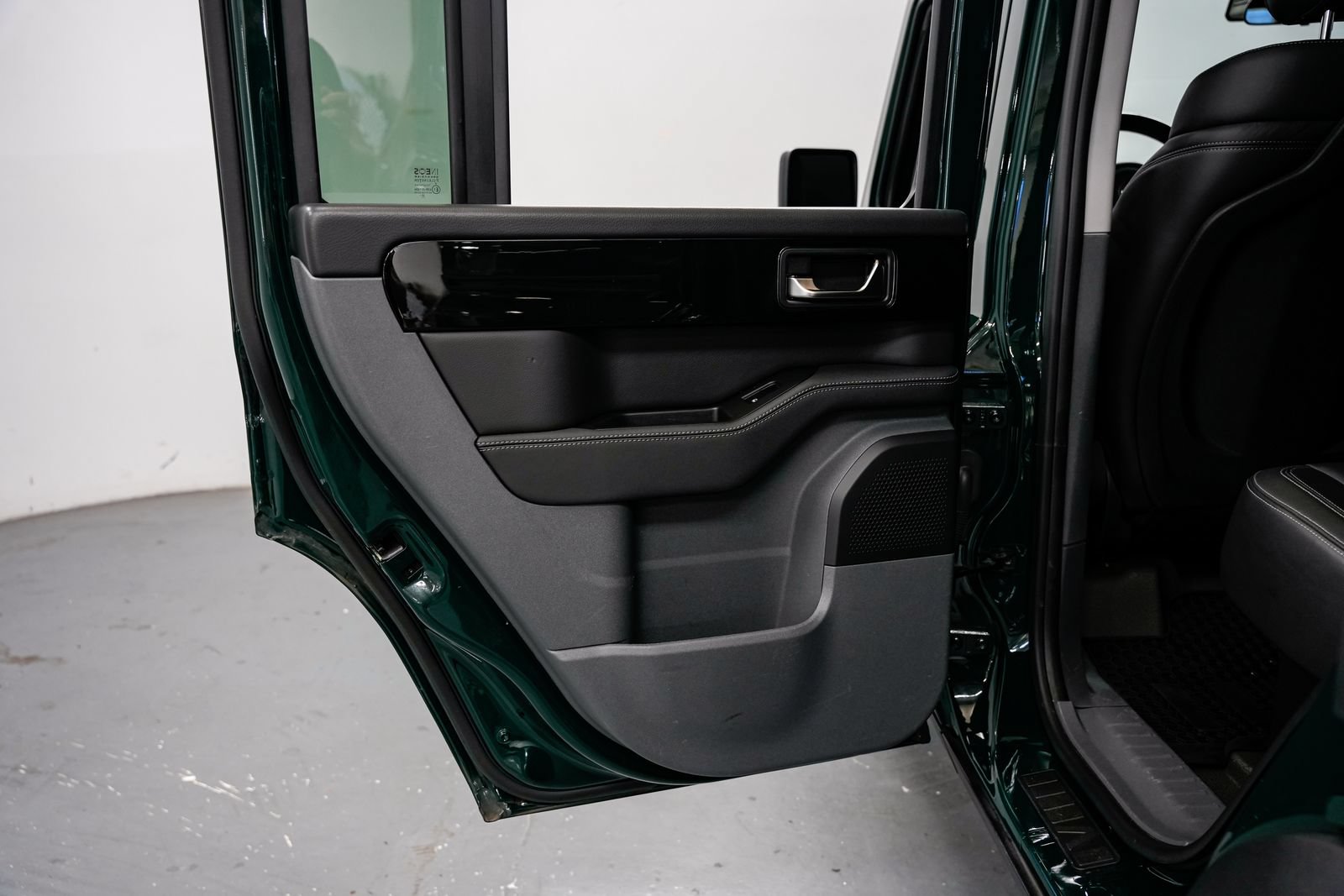 Used 2024 INEOS Grenadier AWD/4WD image 33