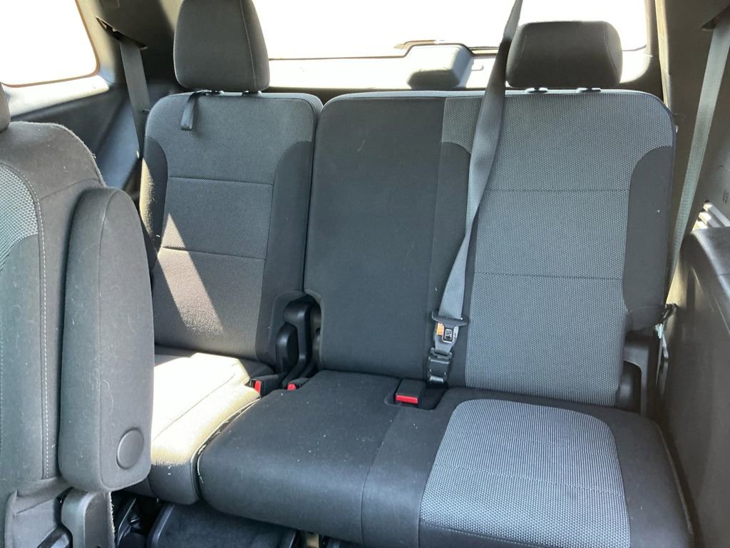 Used 2022 Chevrolet Traverse LT image 21