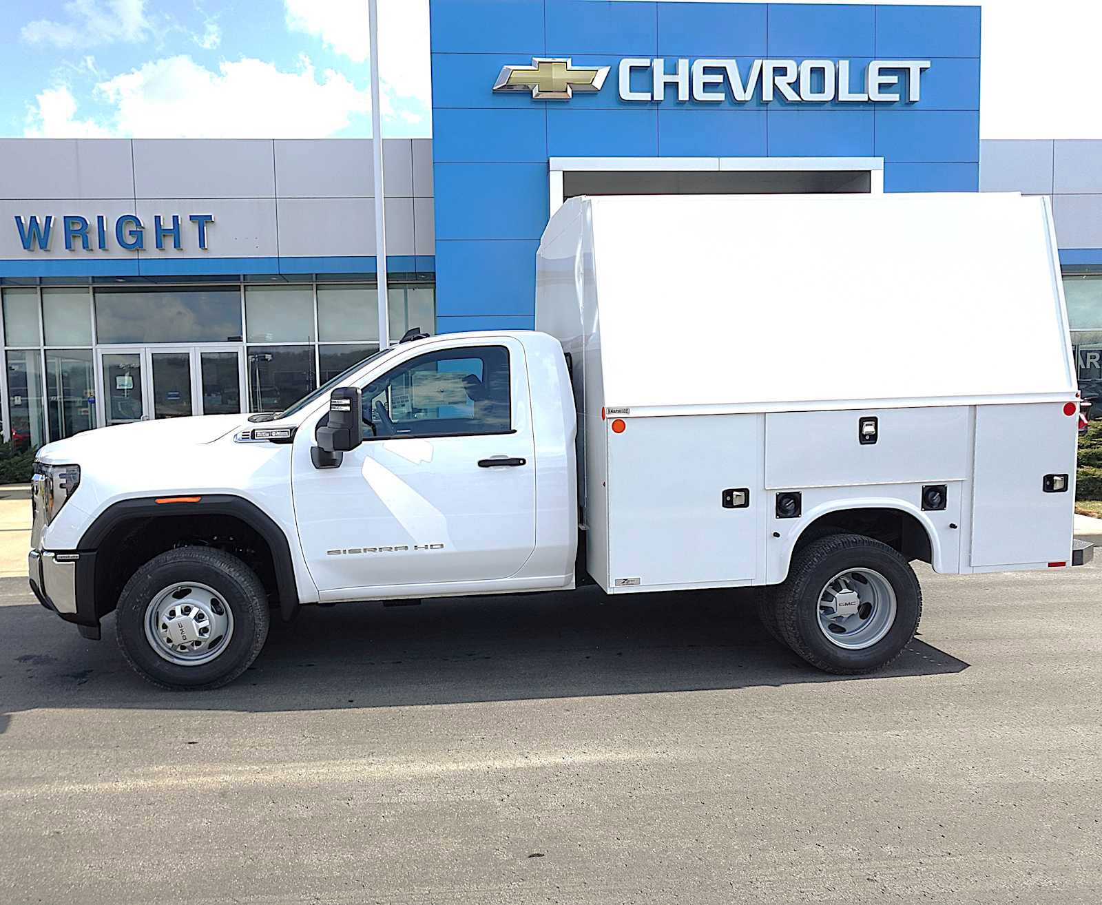 New 2026 GMC Sierra 3500 Pro w/ Convenience Package AWD/4WD image 2