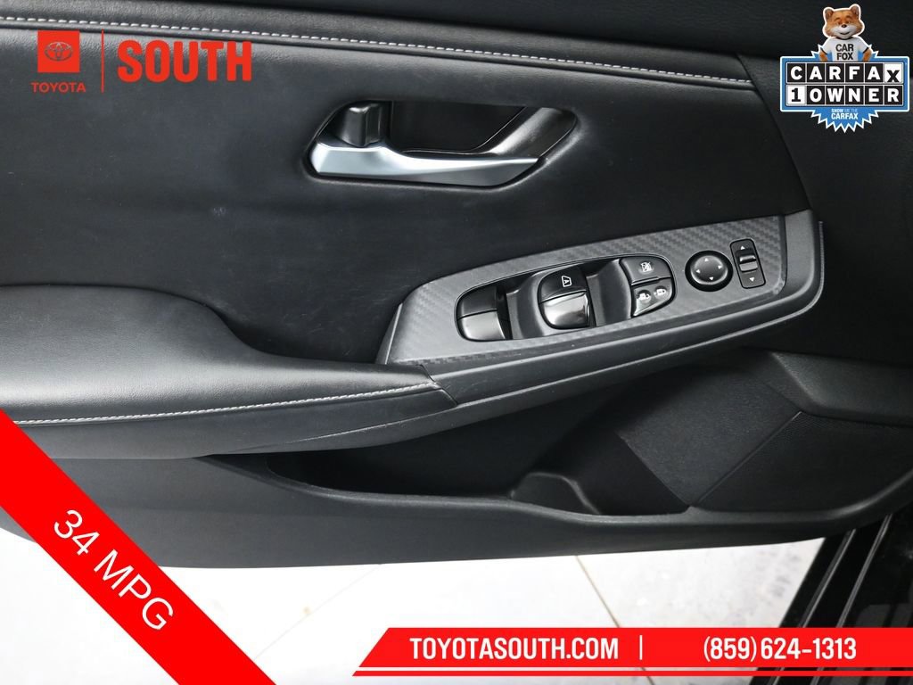 Used 2025 Nissan Sentra SV image 25