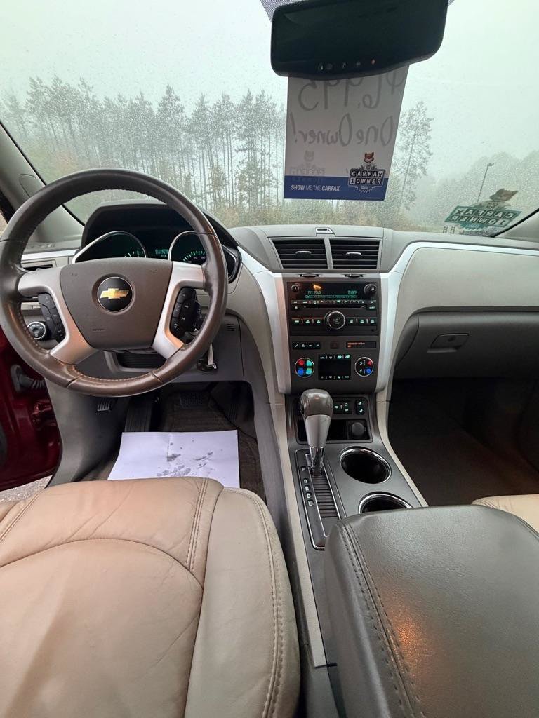 Used 2012 Chevrolet Traverse LT FWD image 11