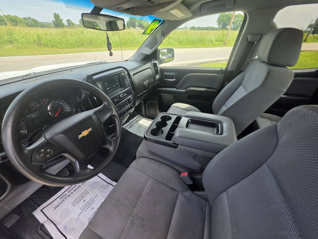 Used 2018 Chevrolet Silverado 1500 W/T w/ Trailering Package RWD image 3