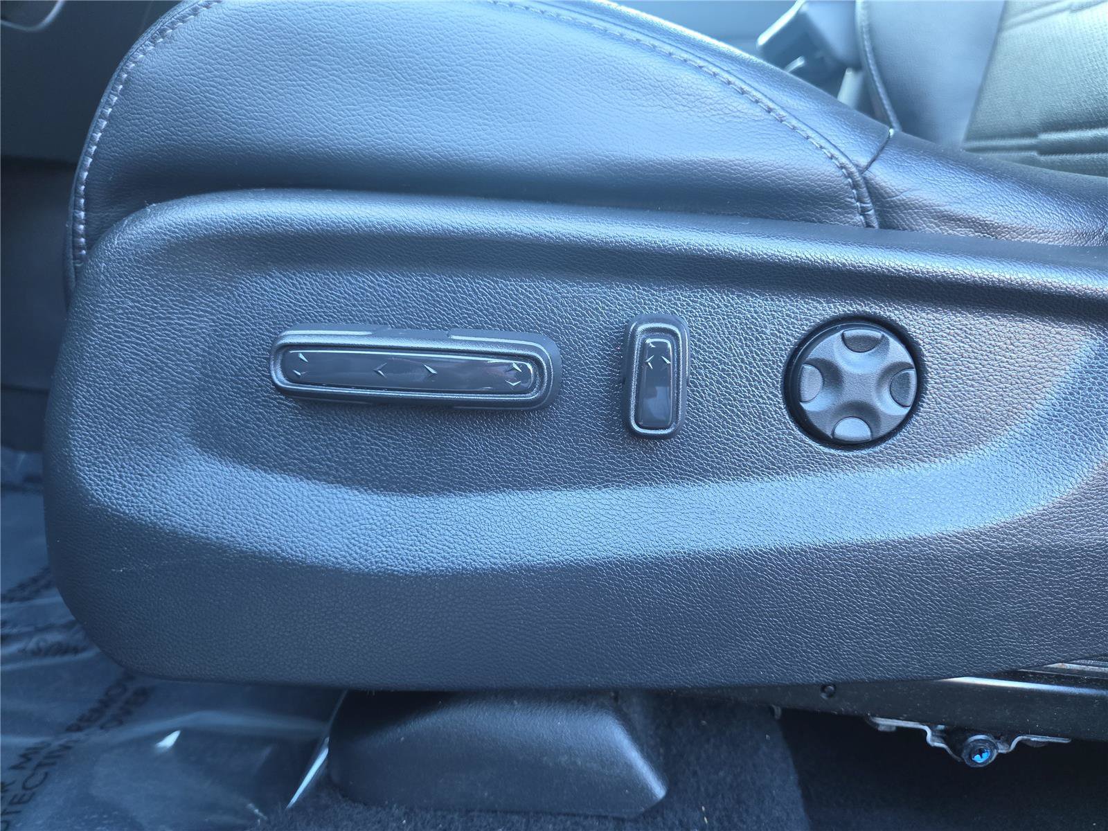 Used 2017 Honda CR-V EX-L image 16
