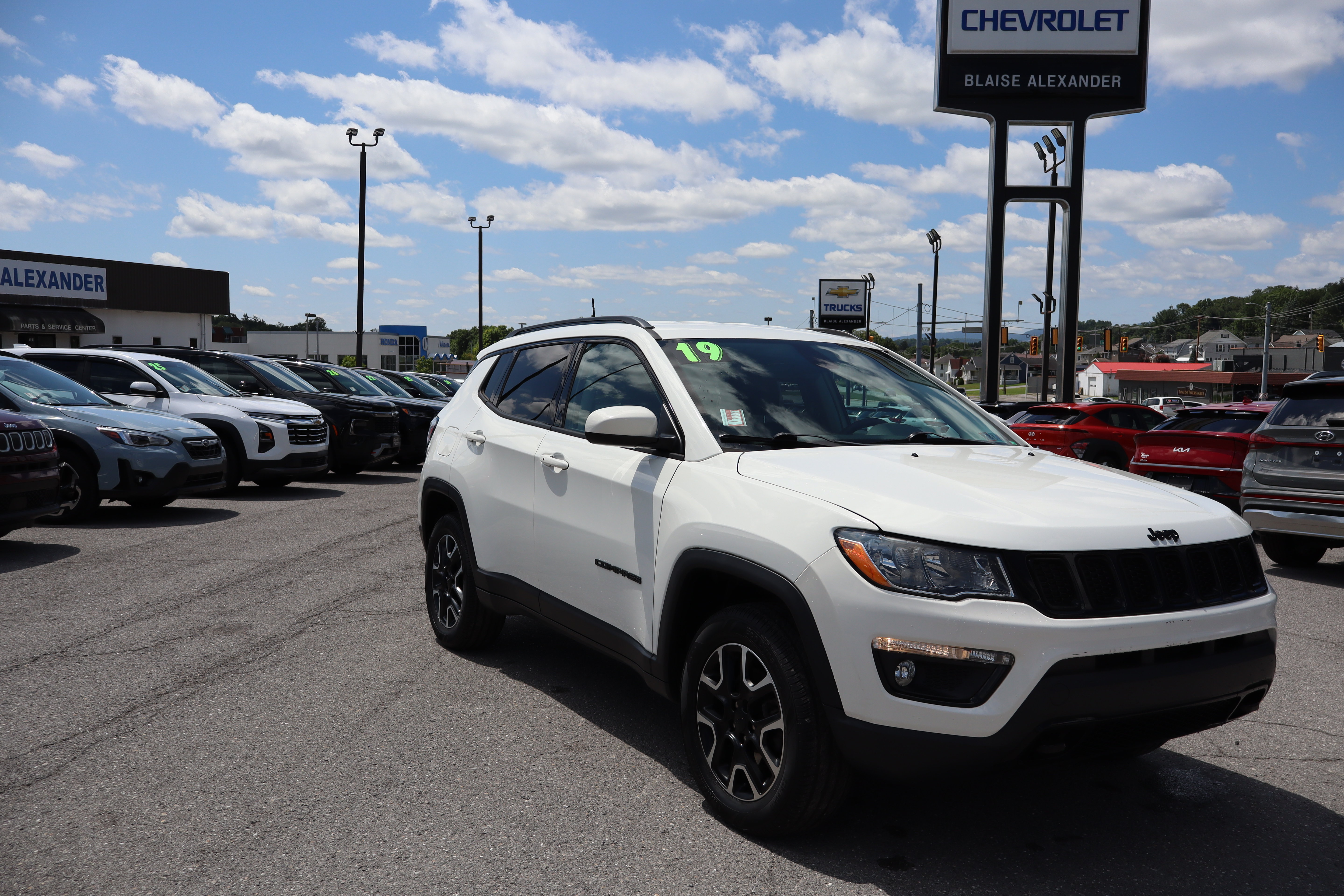Used 2019 Jeep Compass Sport AWD/4WD image 1