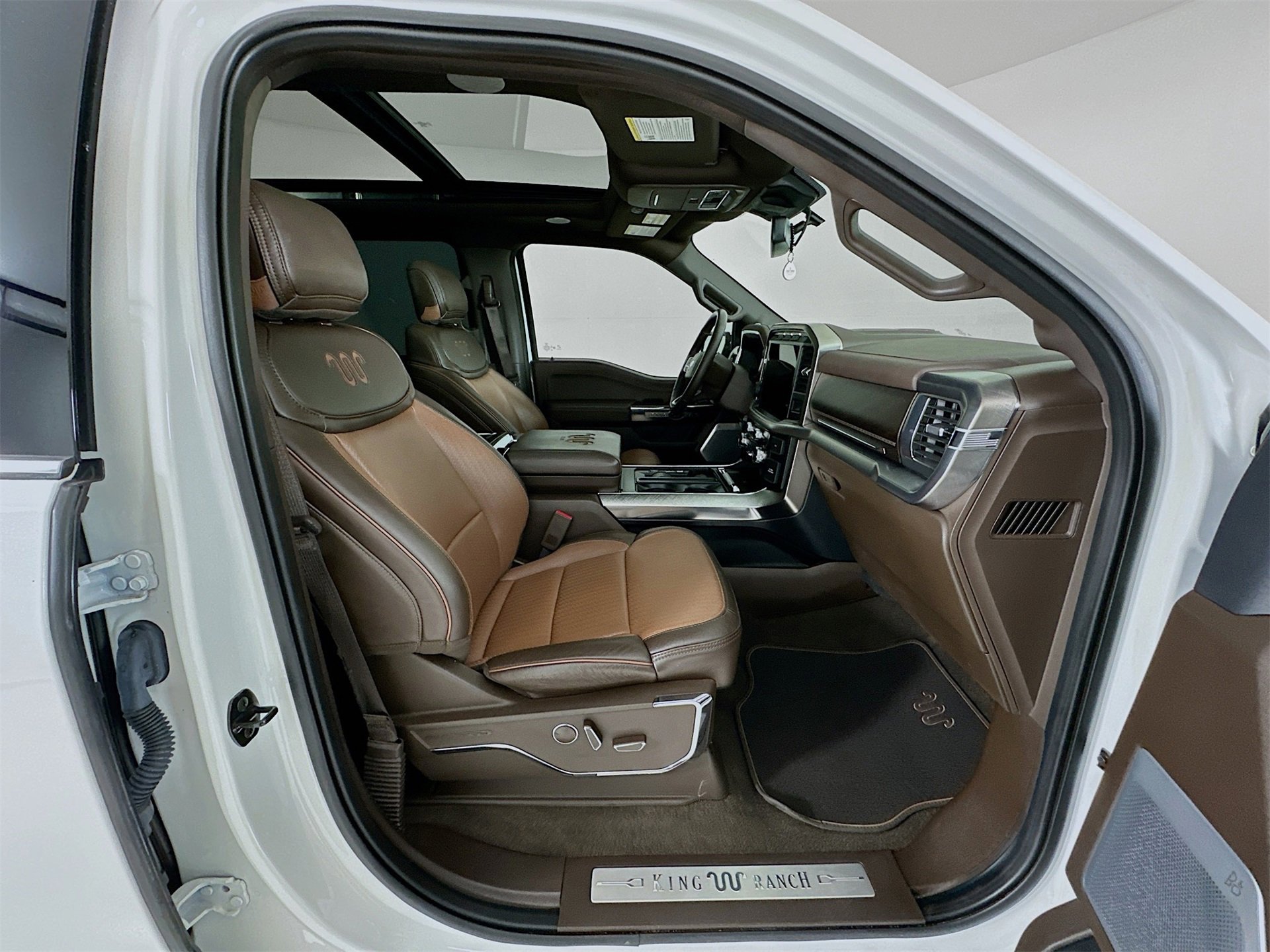 Used 2023 Ford F150 King Ranch w/ Equipment Group 601A High image 32