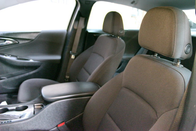 Used 2019 Chevrolet Malibu LS FWD image 17
