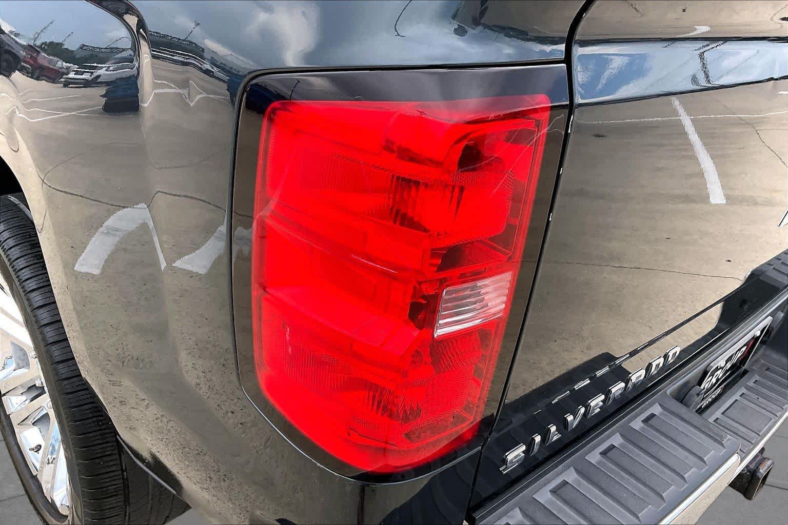 Used 2018 Chevrolet Silverado 1500 LT w/ Texas Edition RWD image 27