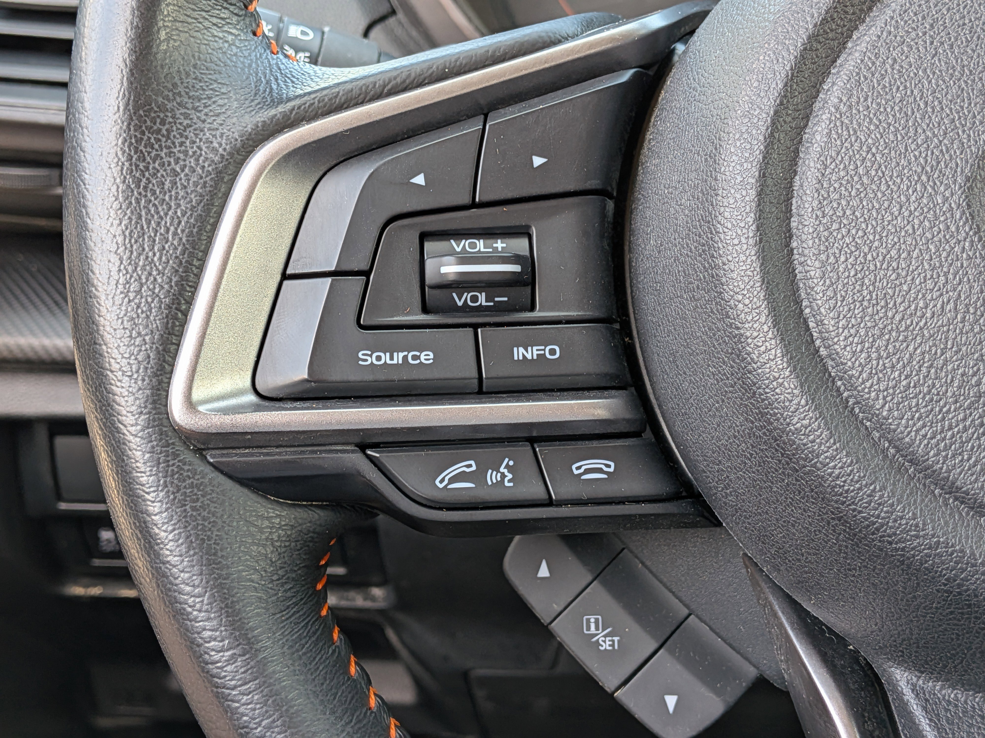 Used 2020 Subaru Crosstrek 2.0i Premium w/ Moonroof Package 2 image 24