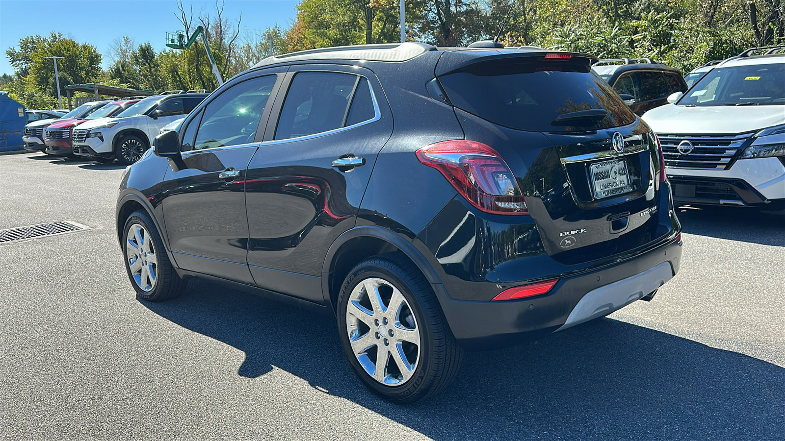 Used 2018 Buick Encore Premium w/ Experience Buick Package AWD/4WD image 8