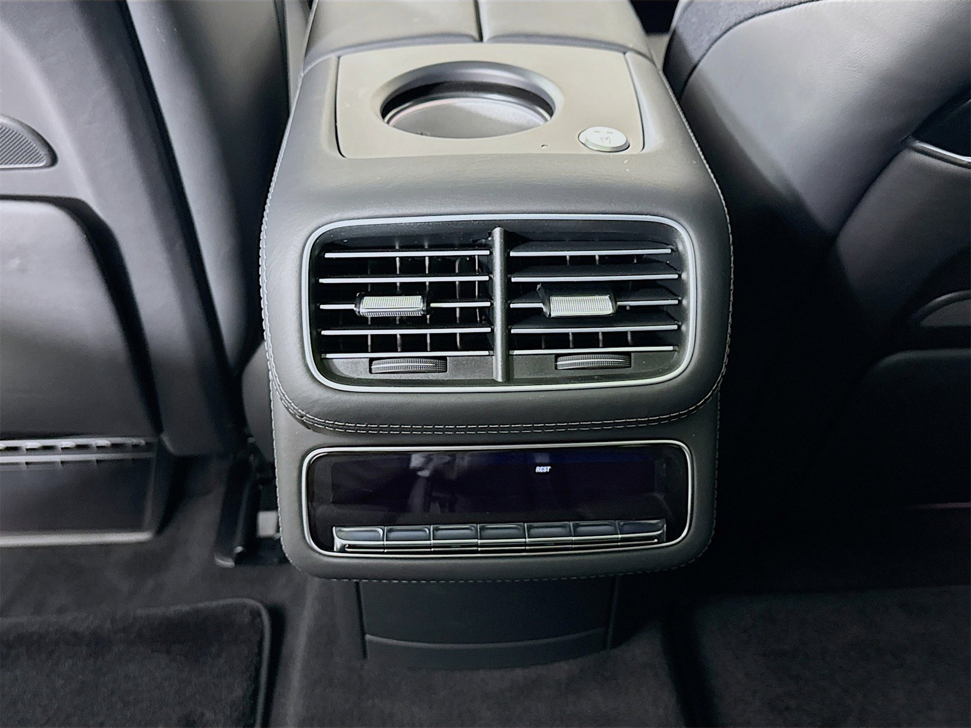 New 2026 Mercedes-Benz Maybach GLS 600 4MATIC image 28