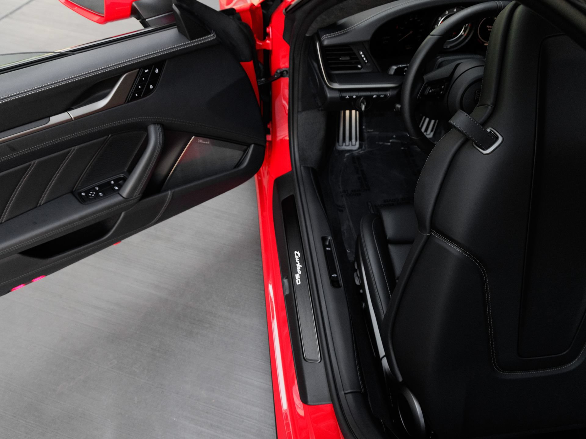 Certified 2025 Porsche 911 Turbo S AWD/4WD image 26