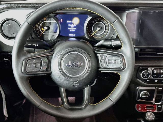 Certified 2025 Jeep Gladiator Sport AWD/4WD image 14