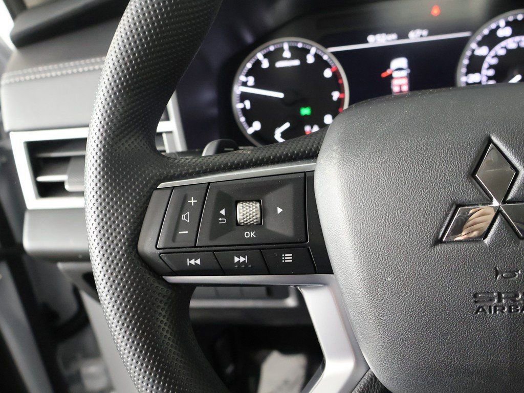 New 2026 Mitsubishi Outlander ES AWD/4WD image 37