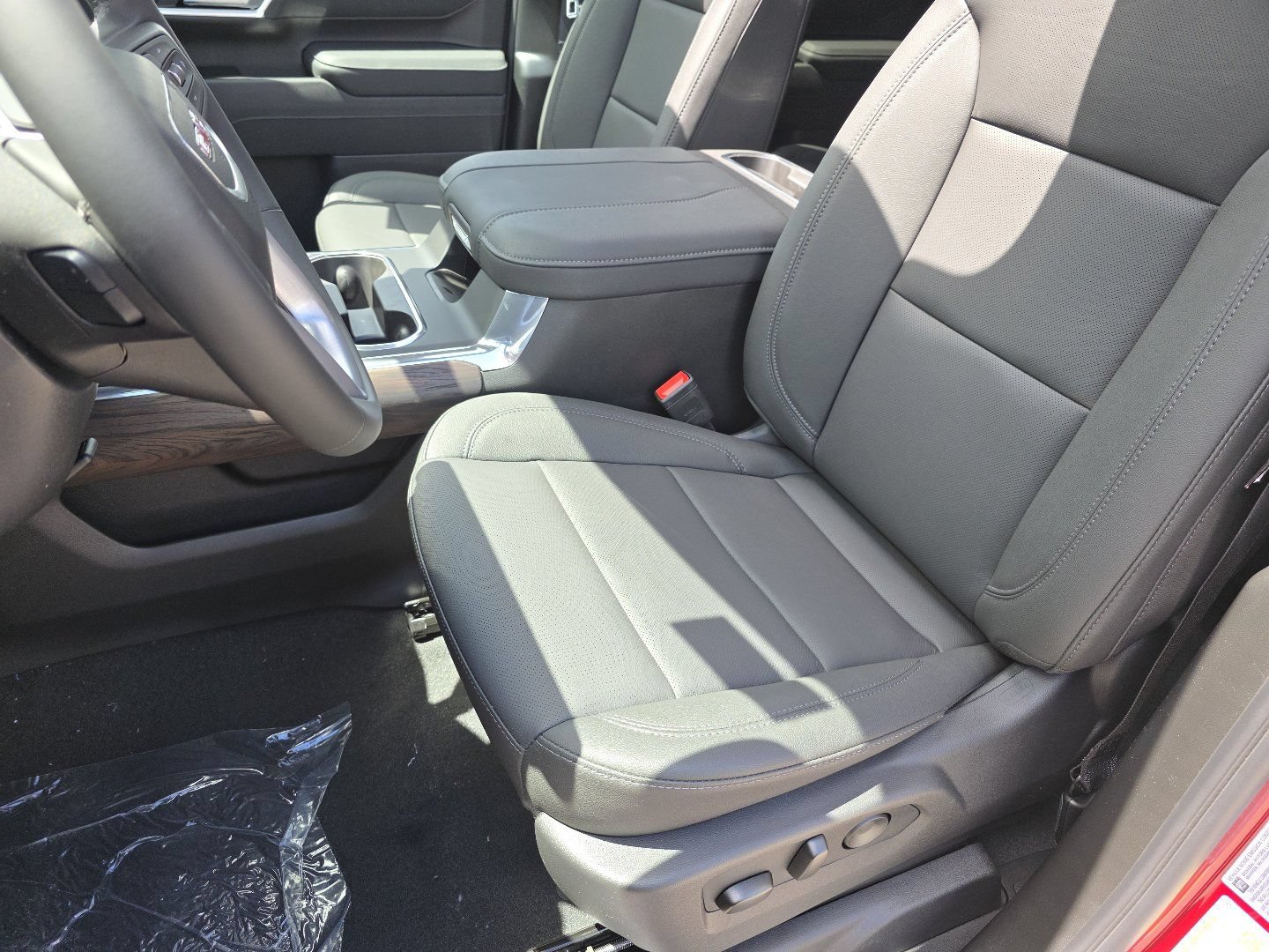 New 2026 GMC Sierra 2500 SLT w/ SLT Premium Package AWD/4WD image 30