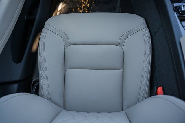 New 2026 Volvo XC60 T8 Plus image 29