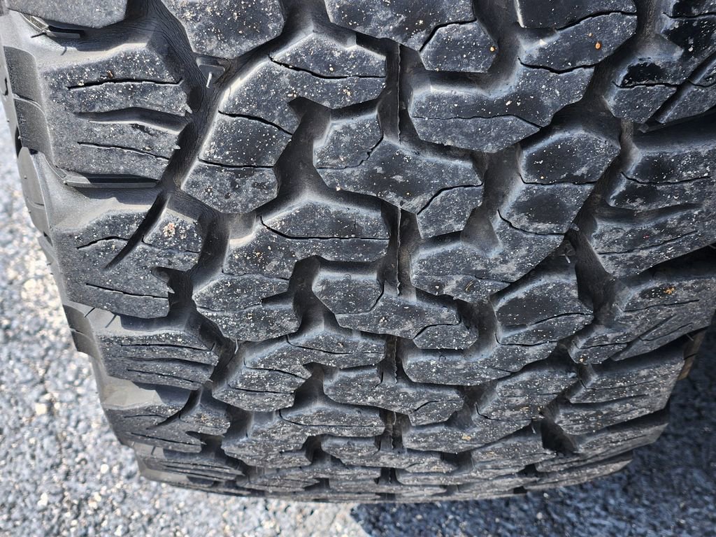 Used 2023 Land Rover Defender 110 S image 11