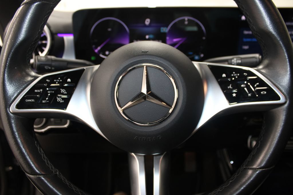 Used 2025 Mercedes-Benz CLA 250 image 29