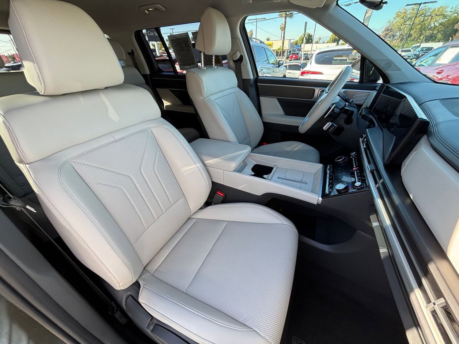 Used 2025 Hyundai Santa Fe SEL image 37