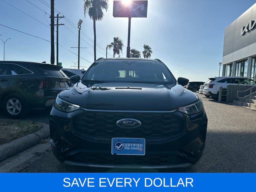 Used 2023 Ford Escape ST-Line w/ Tech Pack #1 FWD image 2