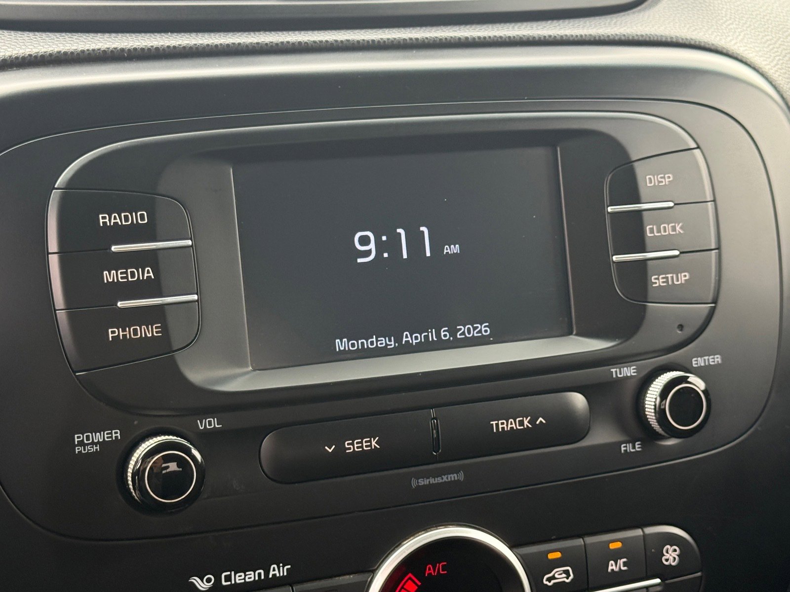 Used 2017 Kia Soul + FWD image 18