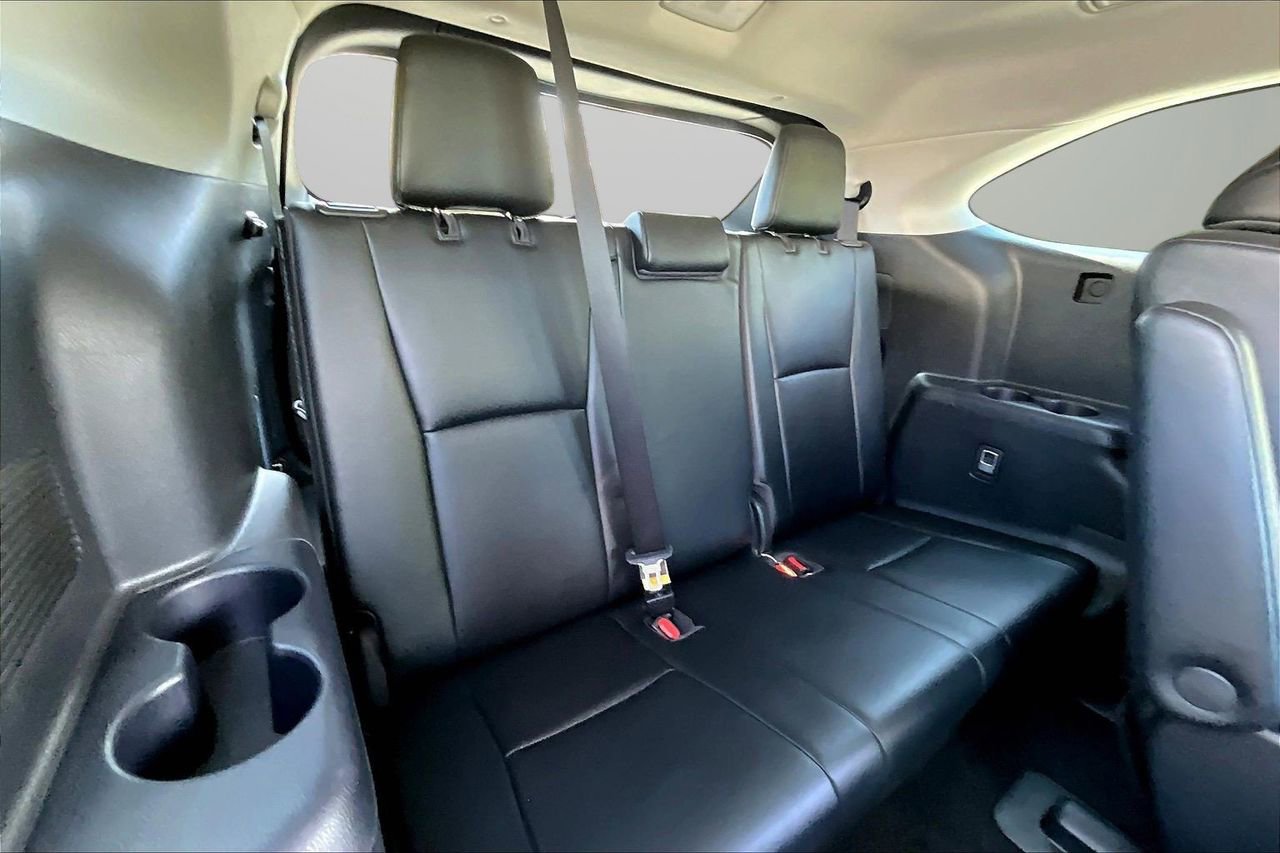 Used 2022 Toyota Highlander XLE image 24