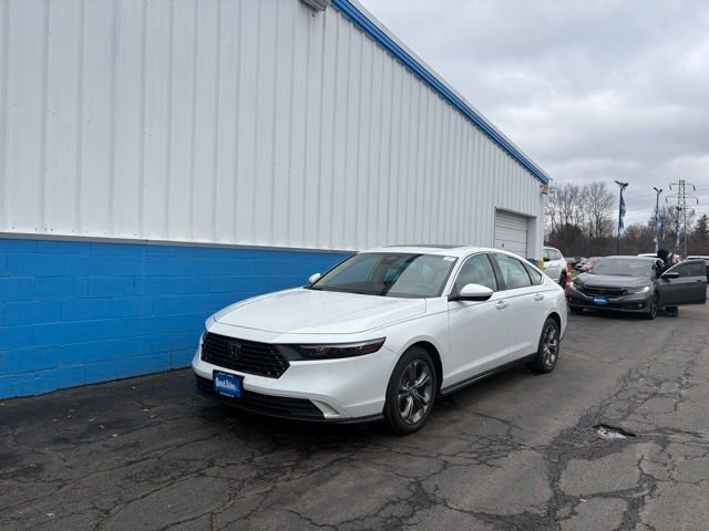 Used 2024 Honda Accord EX image 6
