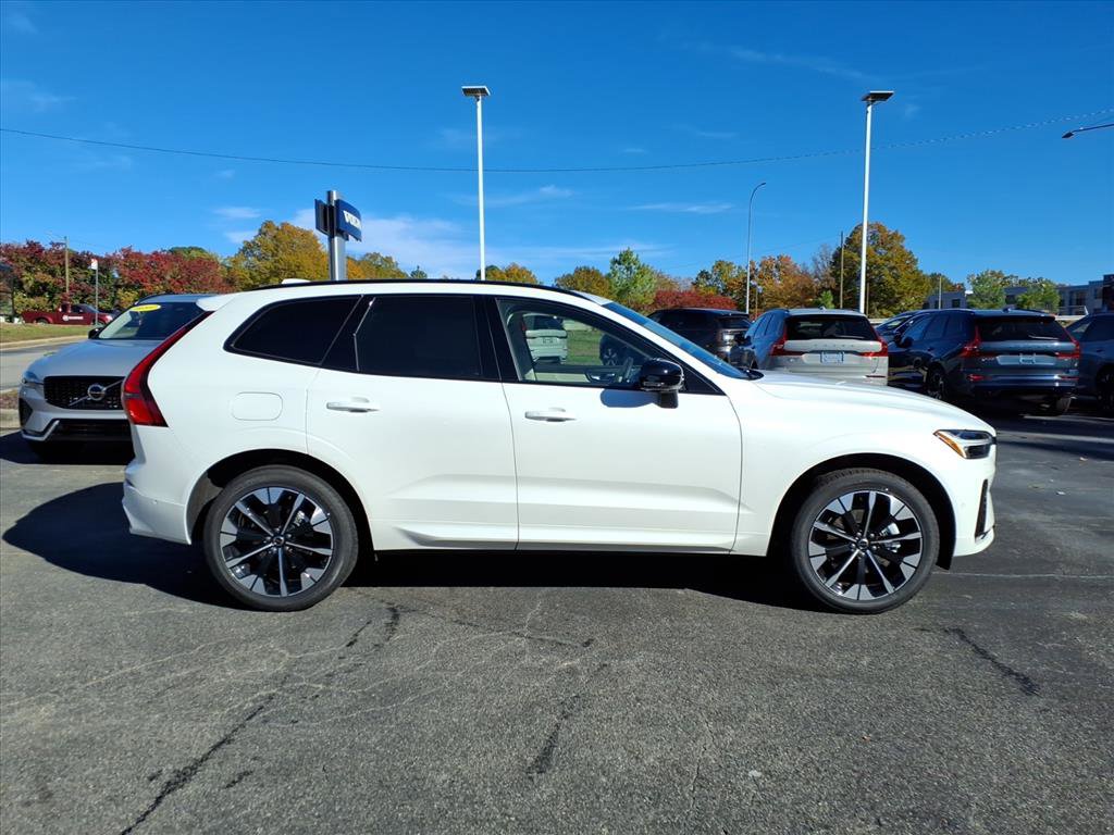 New 2026 Volvo XC60 B5 Ultra w/ Protection Package Premier image 2